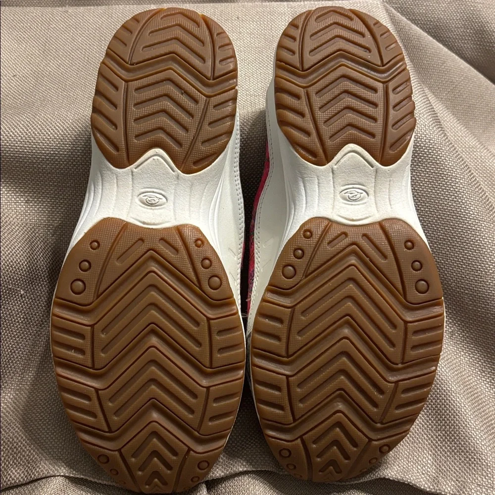 Easy Spirit Traveltime Mules
